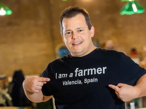 David Camarasa, de Hortbio, en el campo